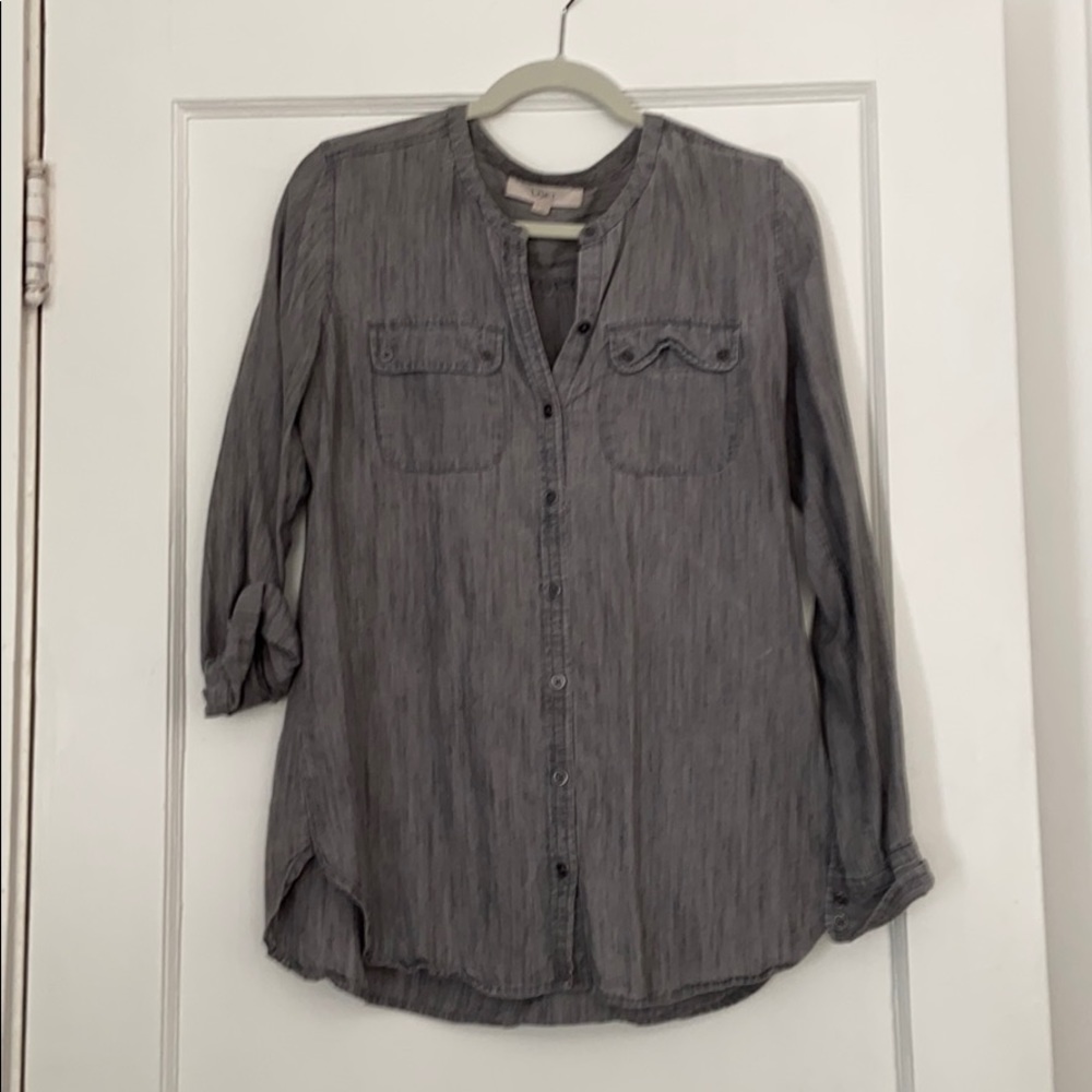 Long sleeve light shirt